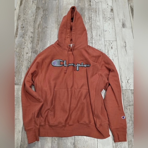 (L) Men's Embroidered Champion Hoodie Salmon Sturdy  Sweatshirt Size LARGE - Picture 1 of 7